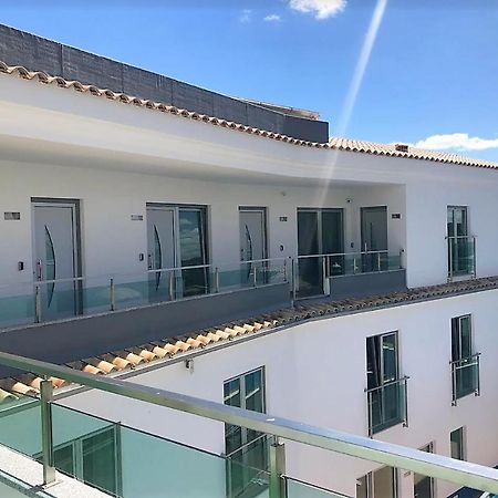 Peralux Hotel Luaran gambar