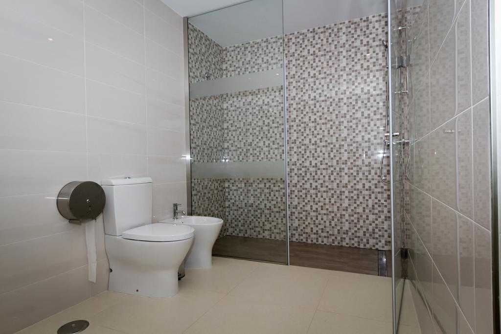 Peralux Hotel Luaran gambar
